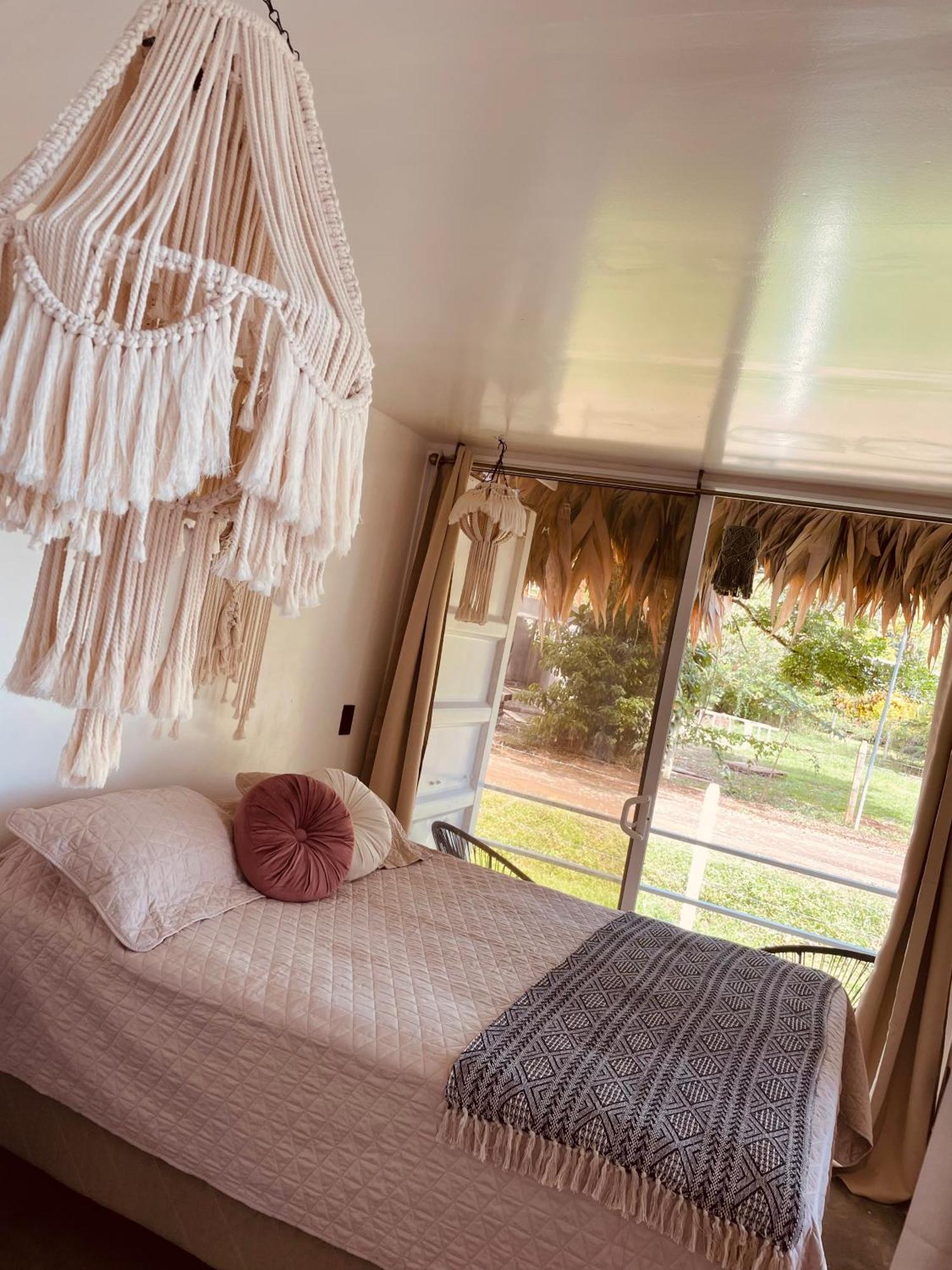 Bed and Breakfast Casa Luce Puerto Viejo de Talamanca Zewnętrze zdjęcie